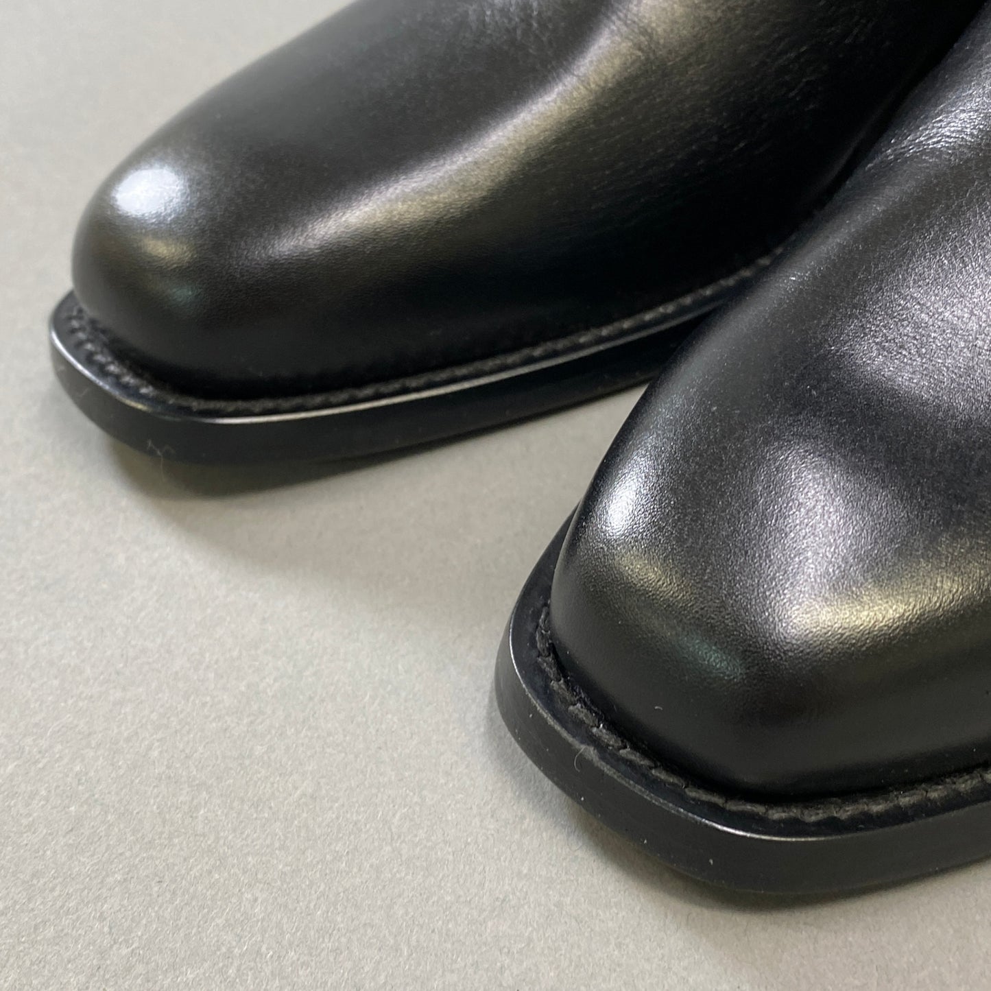 2h9《新品保管品》GUCCI グッチ アンクルブーツ ホースビット アーモンドトゥ 750320 6 ブラック レザー メンズk02i