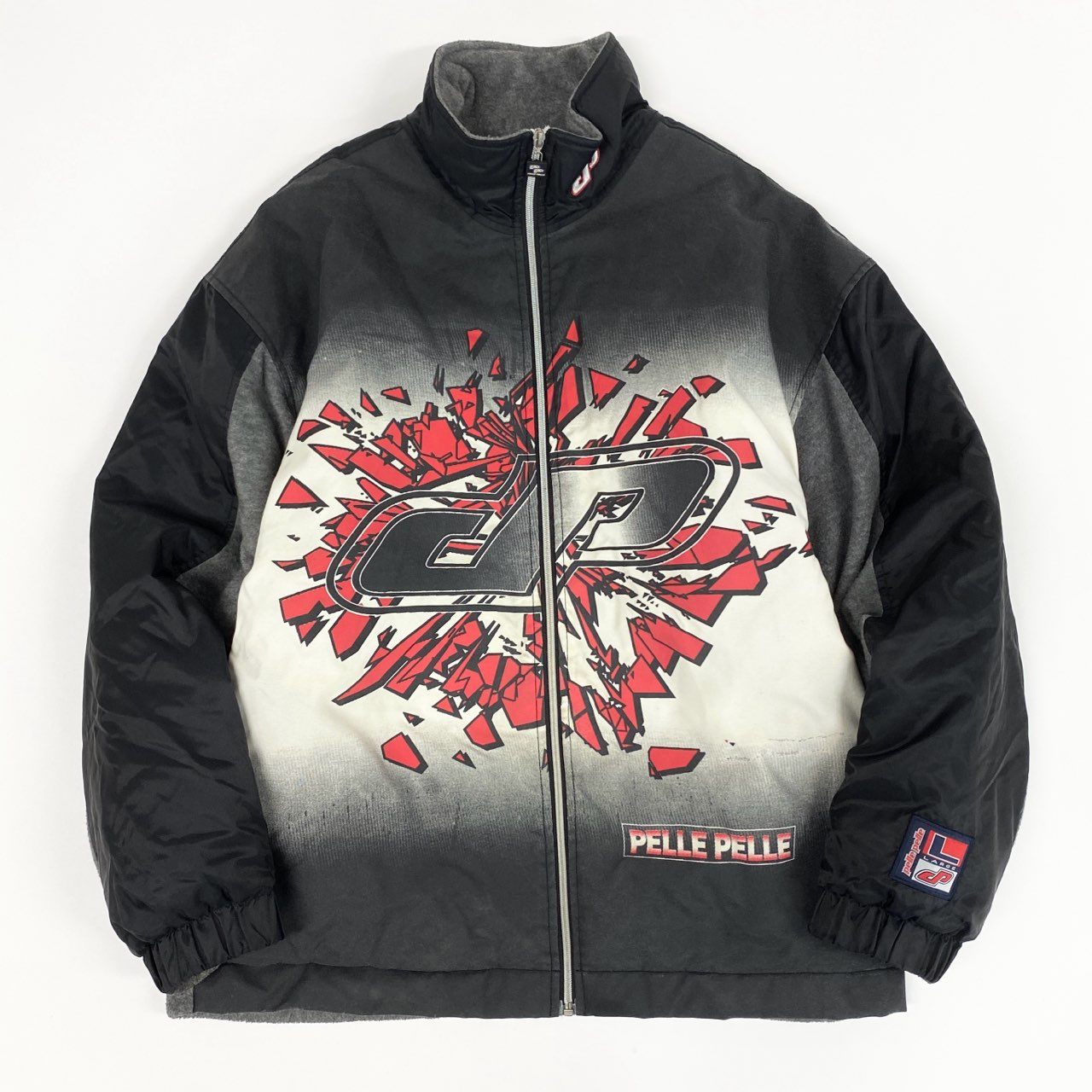 19k28 PELLE PELLA ペレペレ MARC BUCHANAN ナイロン 切替ジャケット 中綿ブルゾン フロントビッグロゴプリント メンズ L ブラック グレー