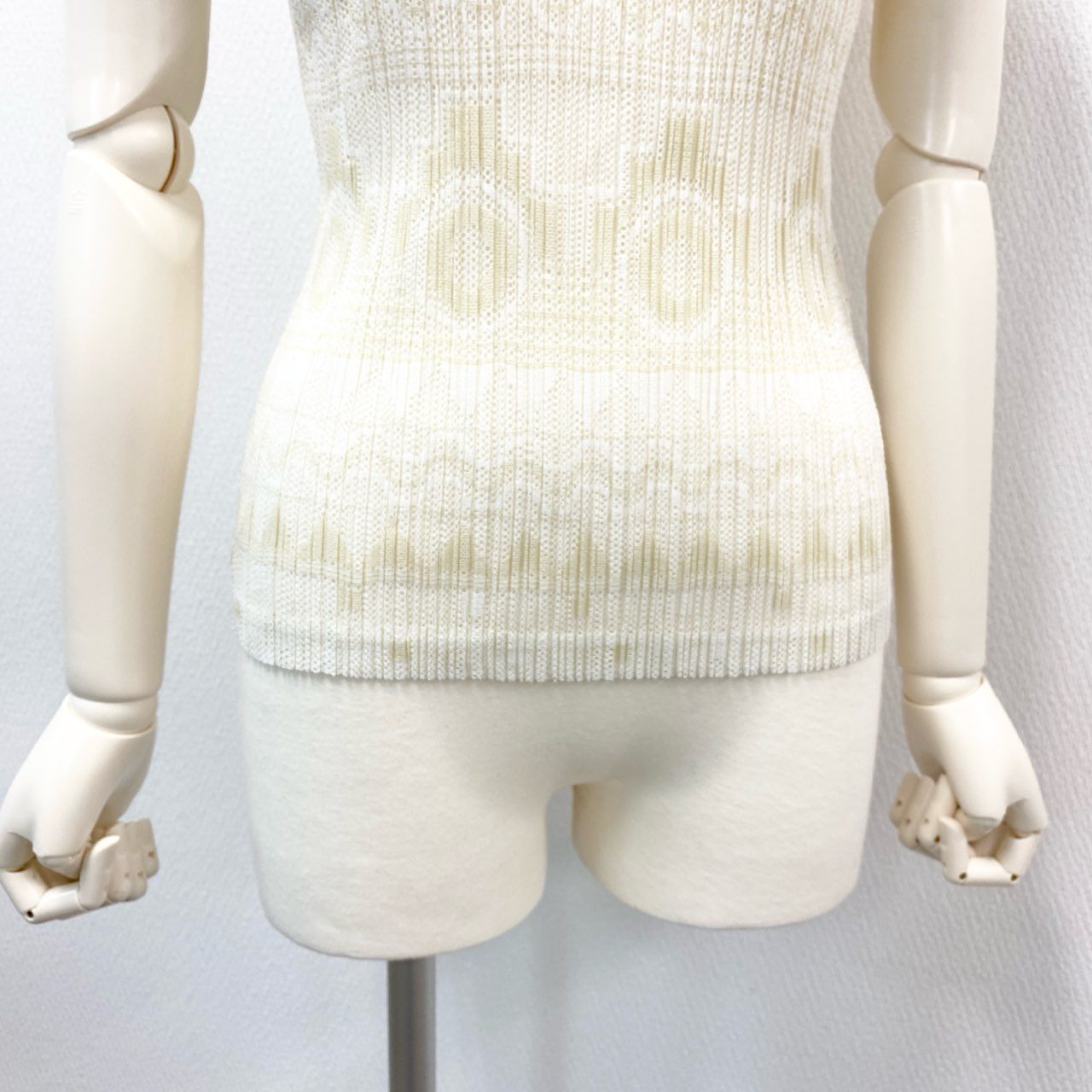 34i18《極美品》PLEATS PLEASE プリーツプリーズ 半袖カットソー Tシャツ トップス メッシュ 総柄 サイズ4 アイボリー ホワイト レディース 女性用u02t