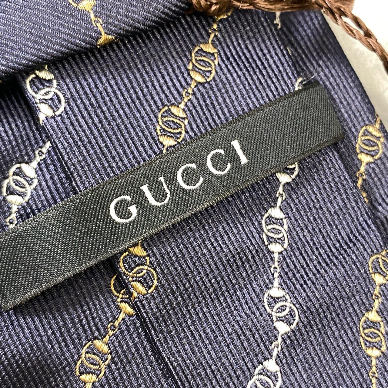 j16《美品》GUCCI グッチ ネクタイ シルク100% ストライプ フォーマル ネイビー ブラウン アイボリー メンズu02t