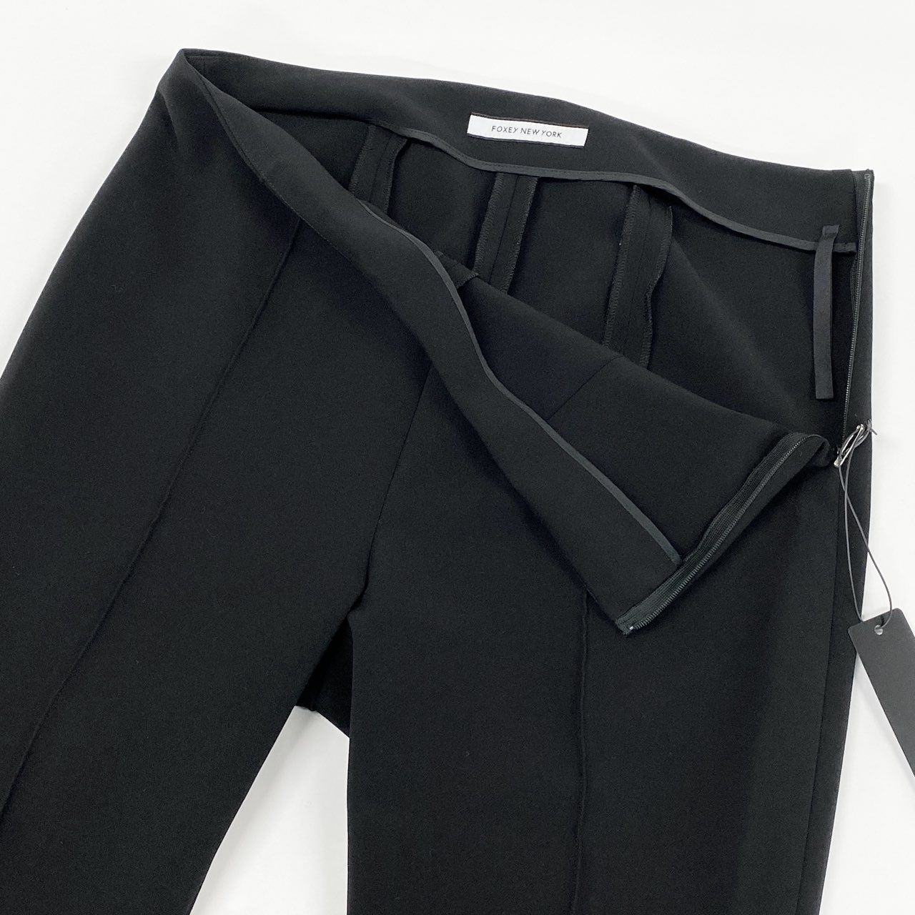 81h7《極美品》FOXEY NEW YORK フォクシーニューヨーク クロップドパンツ ストレッチパンツ 37811 38 ブラック レディース 女性用k02i