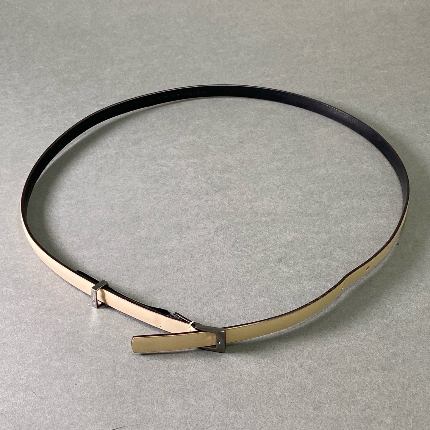 e8 GUCCI グッチ レザー 細ベルト 70 / 28 ベージュ ブラック Leather Belt イタリア製