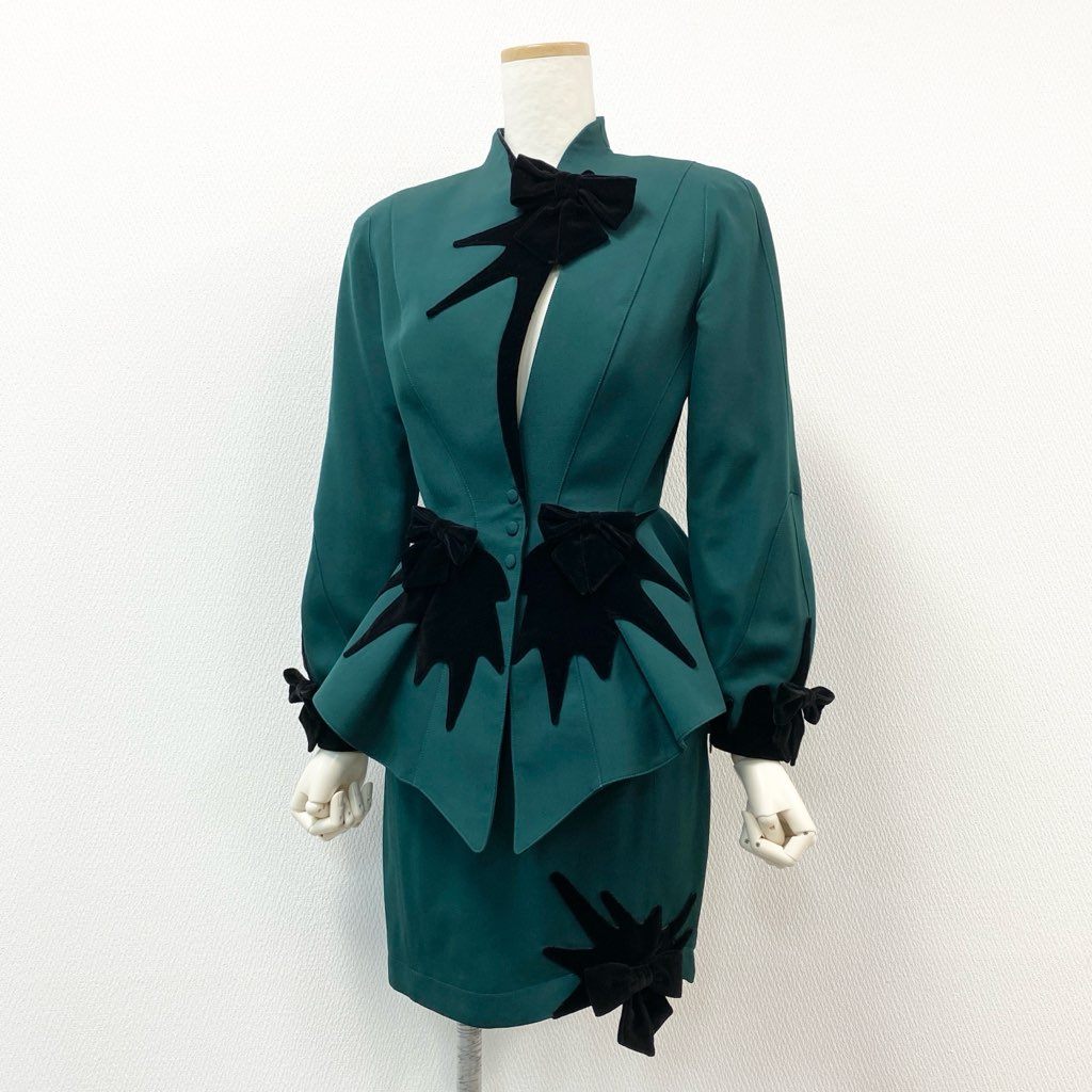 63d8-10 Thierry mugler ティエリー ミューグレー ジャケット/スカート スーツ セットアップ 変形デザイン ベロアリボン 裾フレア サイズ7AT-60-88 グリーン ブラック ウール100% レディース