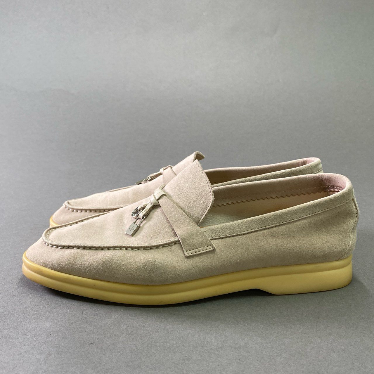 2f23 Loro Piana ロロピアーナ SUMMER WALK サマーチャーム ウォークモカシン シューズ 37 ベージュ レザー スリッポン ローファー 保存袋付き