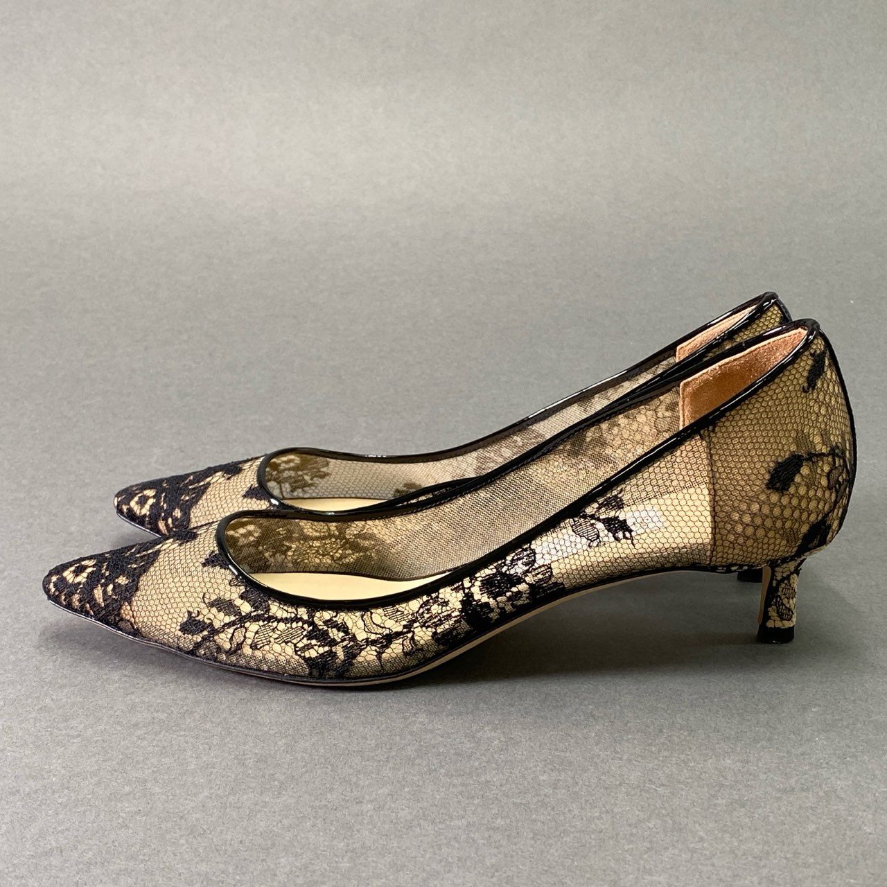 9f8 《美品》定価¥102.300 JIMMY CHOO ジミーチュウ ROMY 40 ロミー フラワーレース パンプス 37 ブラック シューズ 箱付き