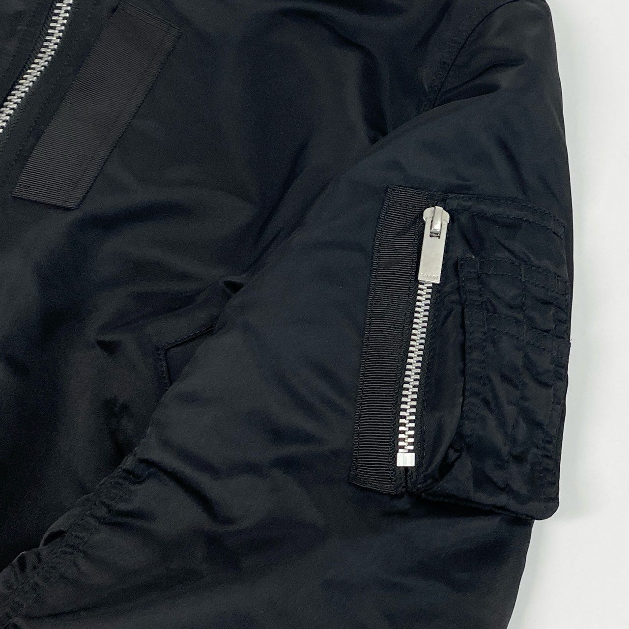 48h15《美品》 sacai サカイ MA-1 バックタックブルゾン ミリタリージャケット SCW-001 サイズ1 ブラック ナイロン レディースu02t