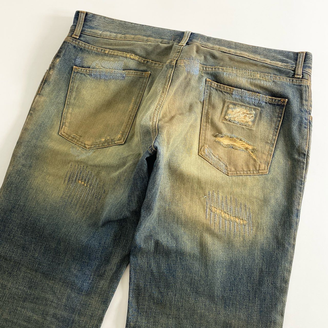 69g2 DOLCE&GABANNA ドルチェ&ガッバーナ ダメージ&タタキ加工 ロゴプレート デニムパンツ ジーンズ サイズ54 インディゴ メンズ 男性用 ボトム