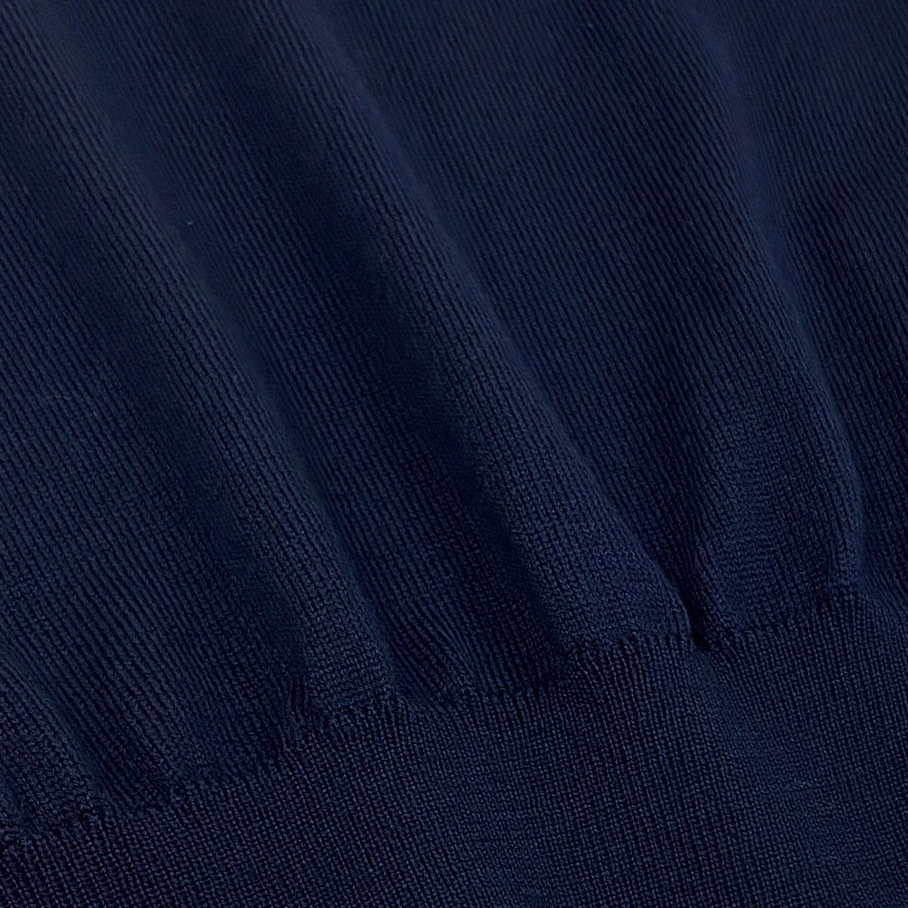 34k28⑨ 《極美品》 PRADA プラダ イタリア製 Vネック ニットセーター ウールニット ヴァージンウール ロングスリーブ 長袖 DNA386 507 44 ネイビー ウール100