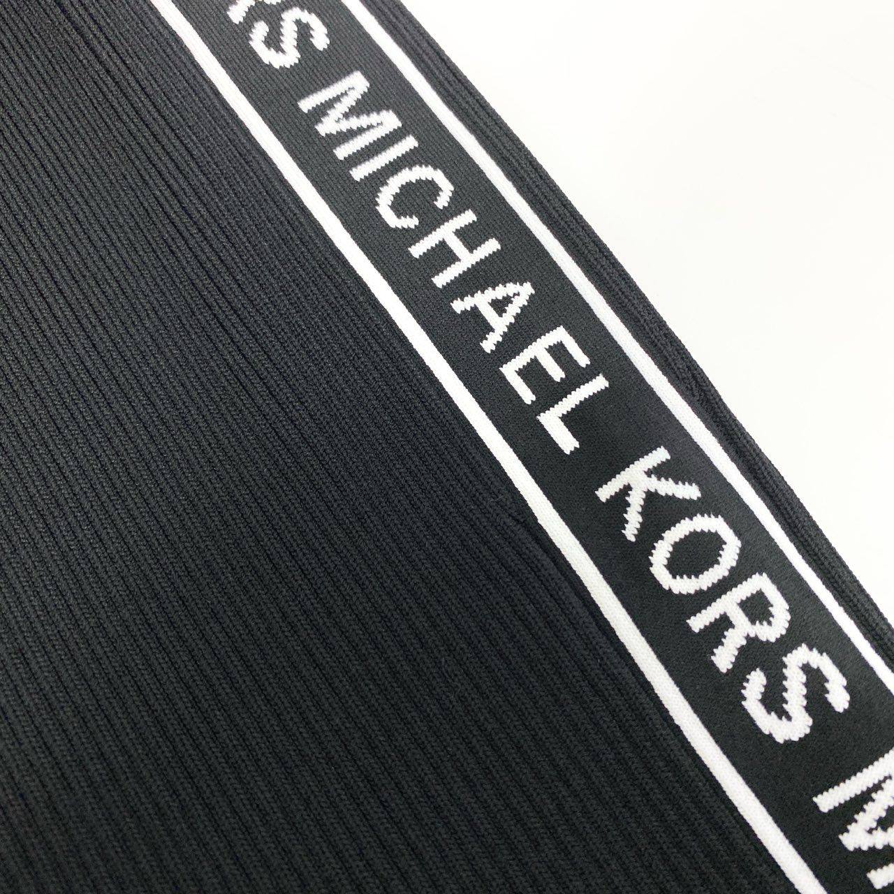 16j20 《美品》MICHAEL KORS マイケルコース サイドロゴテープ ニットワンピース タイトワンピース JS180LN5ZV Sサイズ ブラック ホワイト レディースu02t