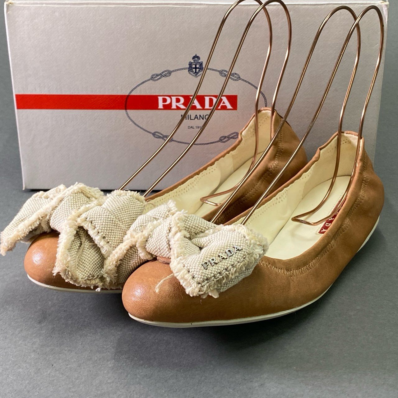 2e16 PRADA プラダ ラムレザー リボンバレエシューズ 40 ライトブラウン シープスキン 箱付き