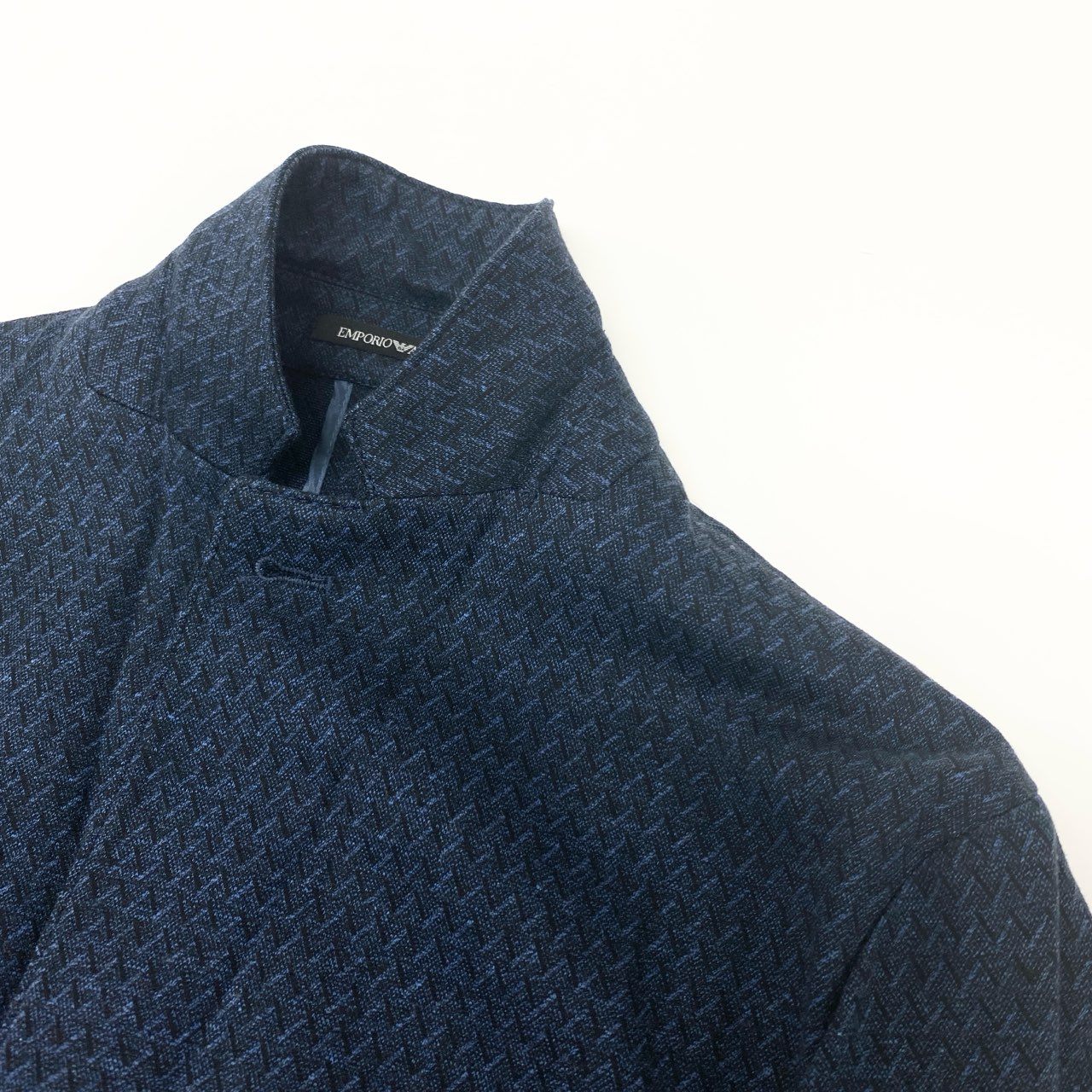 80j17 《未使用品》EMPORIO ARMANI エンポリオアルマーニ テーラードジャケット シングルジャケット 二釦 ヘリンボーン 91G87S 46サイズ ネイビー メンズk02i