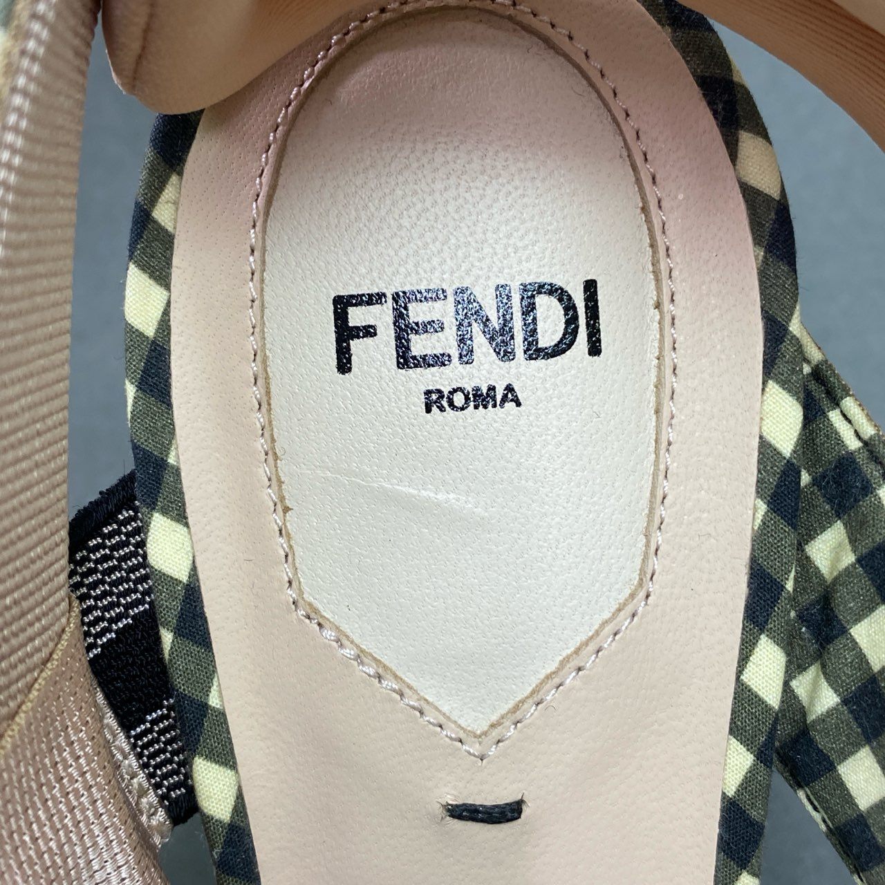2c25 FENDI フェンディ コリブリ スリングバック パンプス チェック柄 花柄プリント シューズ 37 マルチカラー