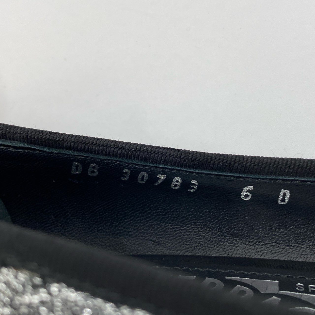 1h7 Salvatore Ferragamo サルヴァトーレ フェラガモ VARA Q ヴァラリボン ラメ エナメルパンプス 6D シルバー グリッター シューズ 箱付きt18r