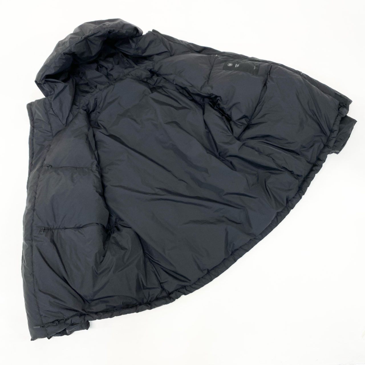 45h26 TEATORA テアトラ SOUVENIR HUNTER S/L METALLIC EVAPOD ダウンジャケット 日本製 軽量 tt-104SL-EVA ブラック ナイロン メンズo07t