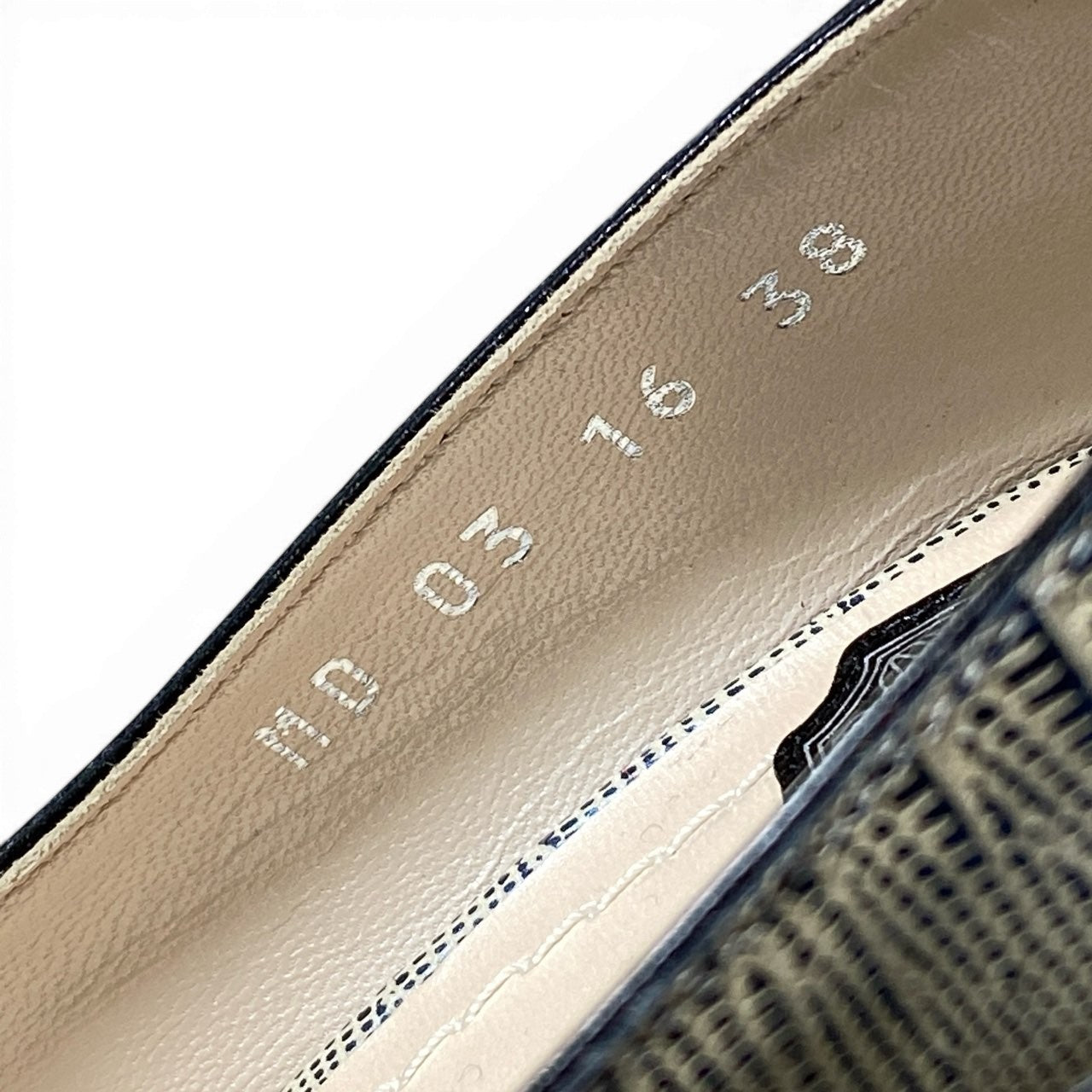 d9 Christian Dior クリスチャンディオール パンプス ポインテッドトゥ サイズ38 パイソン型押しレザー レディースk02i