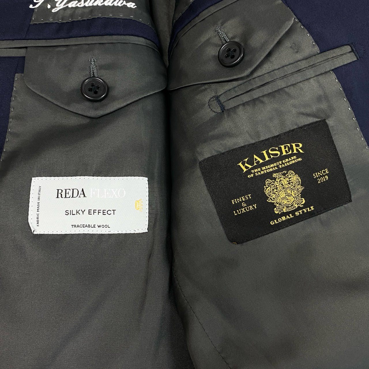 53j17 GINZA GLOBAL STYLE ギンザグローバルスタイル セットアップスーツ 3ピース 高級ライン KAISER シングルスーツ ネイビー メンズu02t