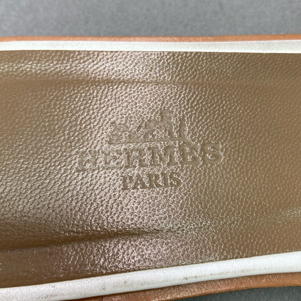1d11 HERMES エルメス オランH サンダル 37 1/2 / 24.5cm ホワイト レザー フラット Hロゴ イタリア製 シューズ 夏