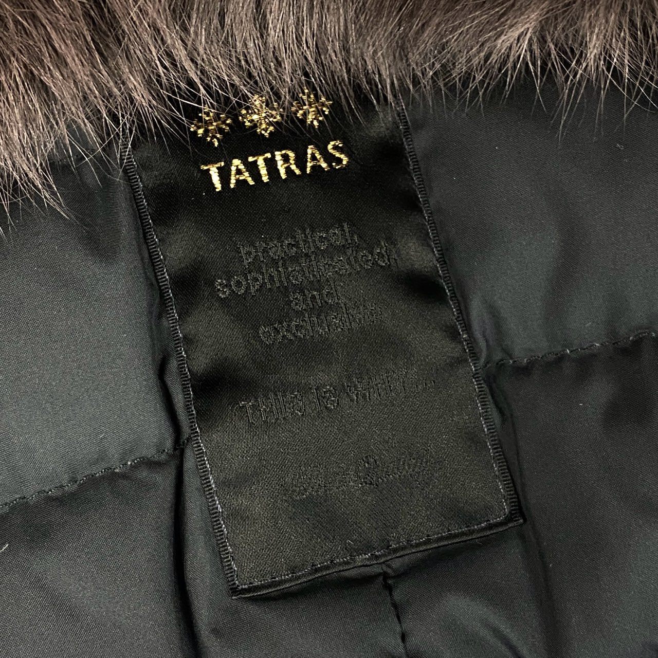 9h4《未使用品》タグ付 TATRAS タトラス ASTEROIDE ダウンジャケット ダウンコート フォックスファー LTA-12A4237 03 ブラック レディース