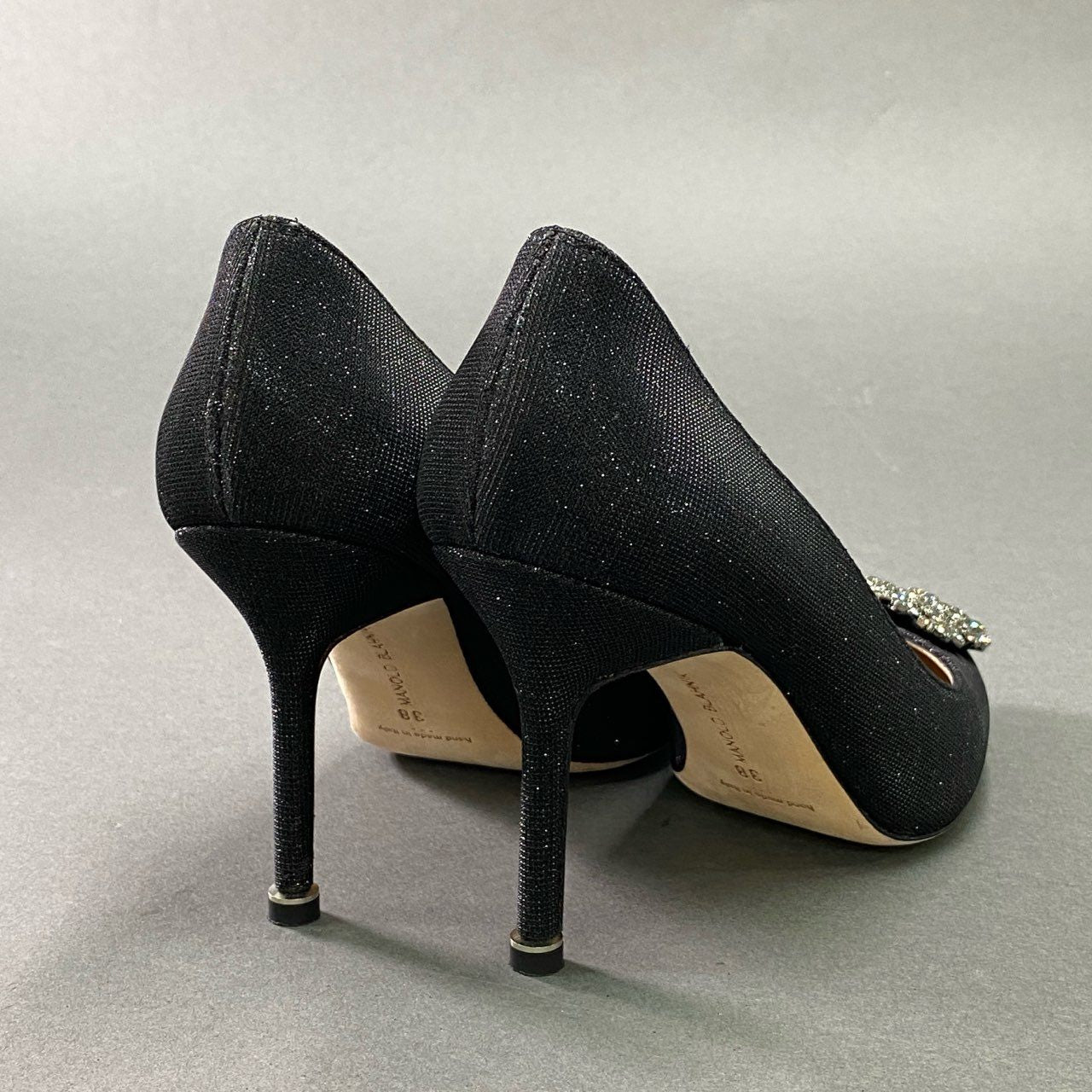 6d21 MANOLO BLAHNIK マノロブラニク HANGISI FMC ハンギシ ラインストーン グリッターラメパンプス 38 ブラック セレモニー パーティ 結婚式 シューズ 箱付き