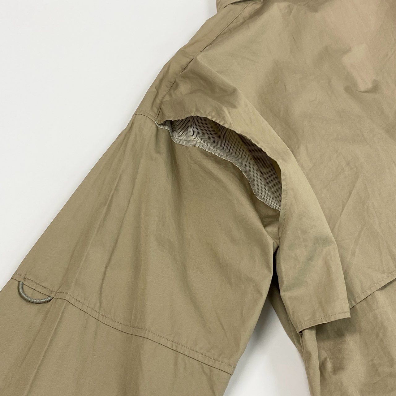60i29 《美品》 unfil アンフィル コットンツイル フィッシングシャツ マルチポケット ギミック サイズ5 ベージュ コットン メンズu02t