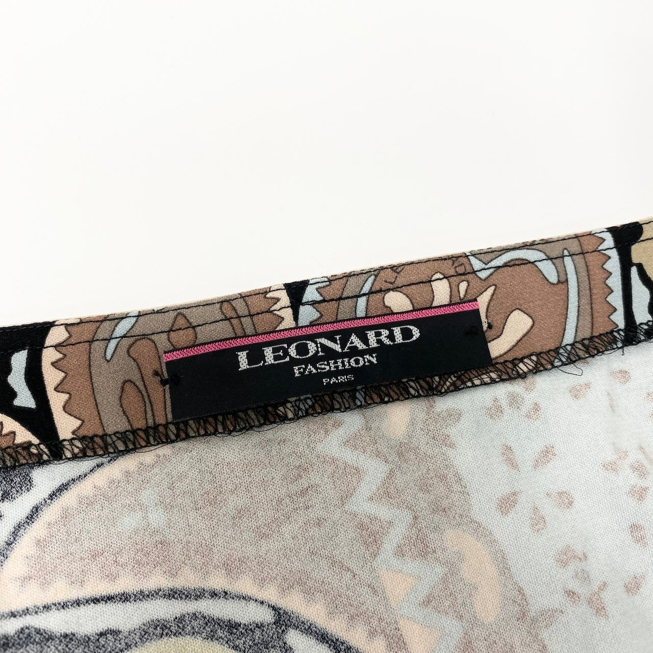 22d11 LEONARD FASHION レオナール ロングワンピース カンカン素材 ロングスリーブ ペイズリー柄 Mサイズ ブラック レディース 女性用o07t