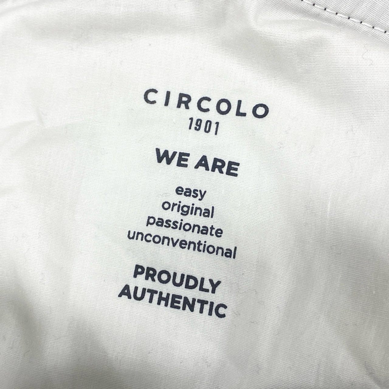 66g24《美品》 CIRCOLO1901 チルコロ イージーパンツ スラックス リラックス テーパードパンツ サイズ46 ブラック メンズ 紳士服_