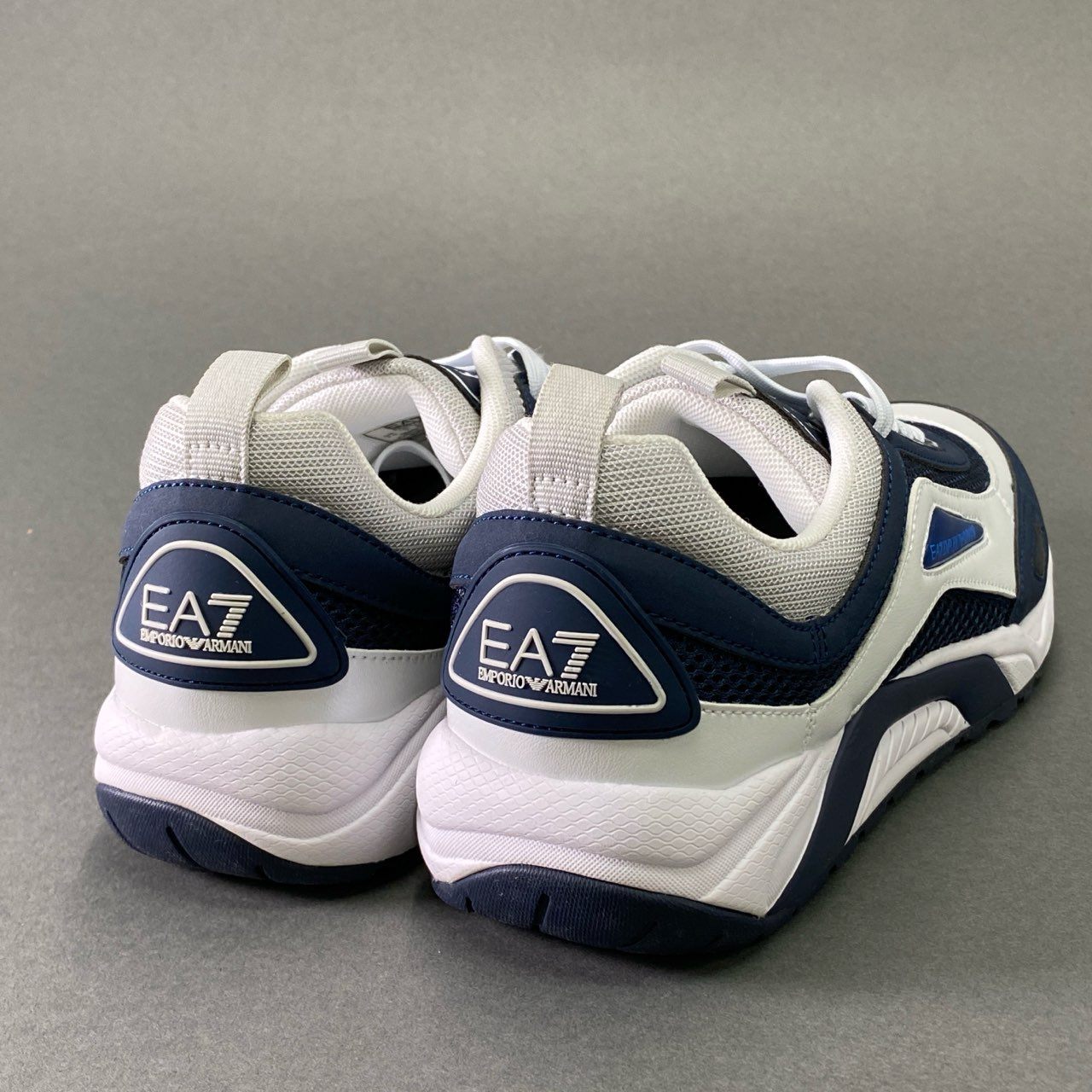 1f8 《美品》 EA7 EMPORIO ARMANI エンポリオアルマーニ Trainers スニーカー X8X061 26cm ネイビー ホワイト シューズ 箱付き