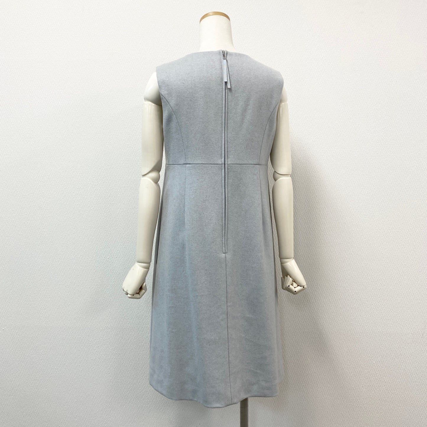 17h20《美品》 FOXEY フォクシー Charlotte シャーロット カシミヤドレス ノースリーブワンピース 42357 サイズ40 アンティークブルー レディースk02i