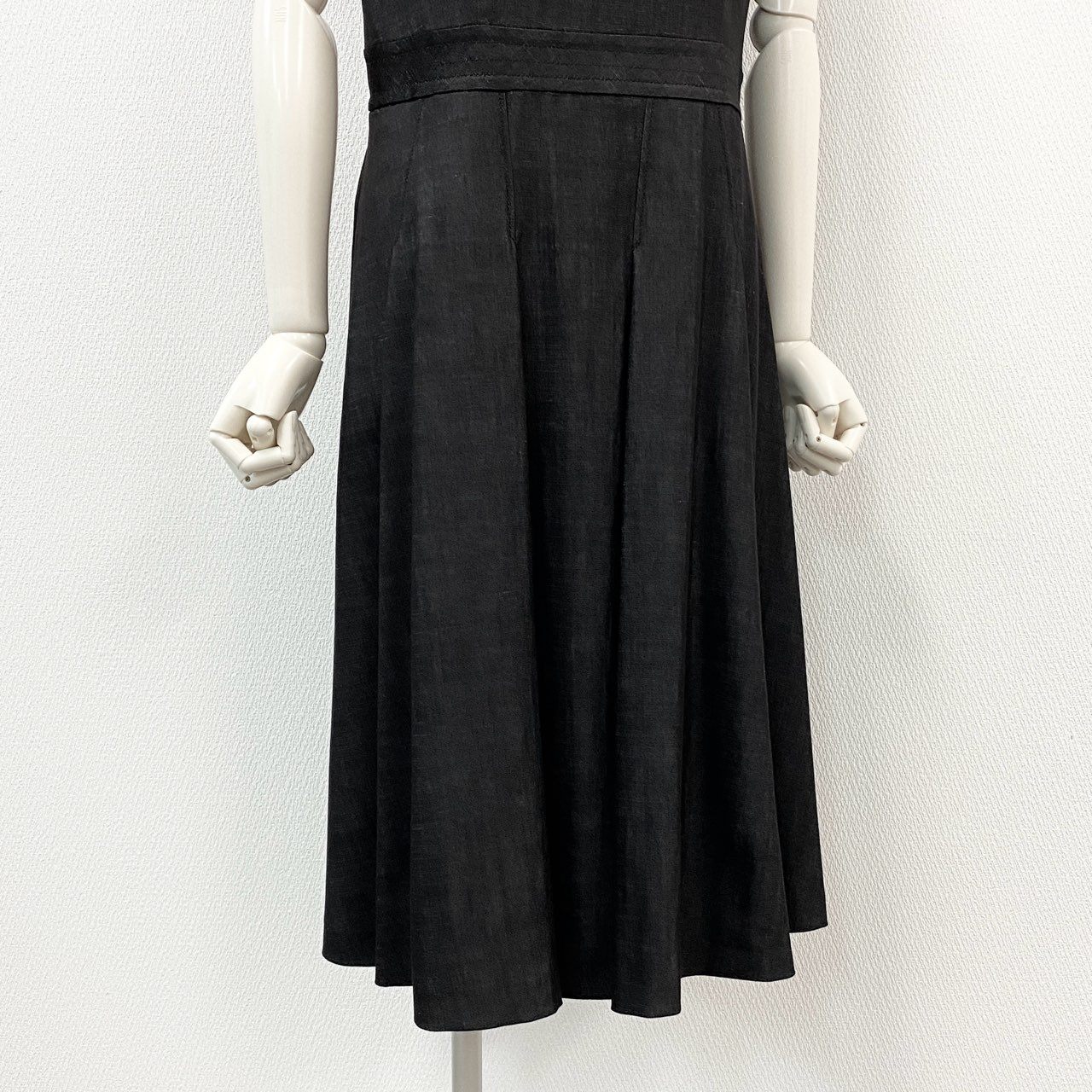 64d30 《極美品》 NEMIKA ネミカ レリアン 半袖ワンピース カットソーワンピース ロング丈 サイズ11号 ブラック系 レディース 日本製
