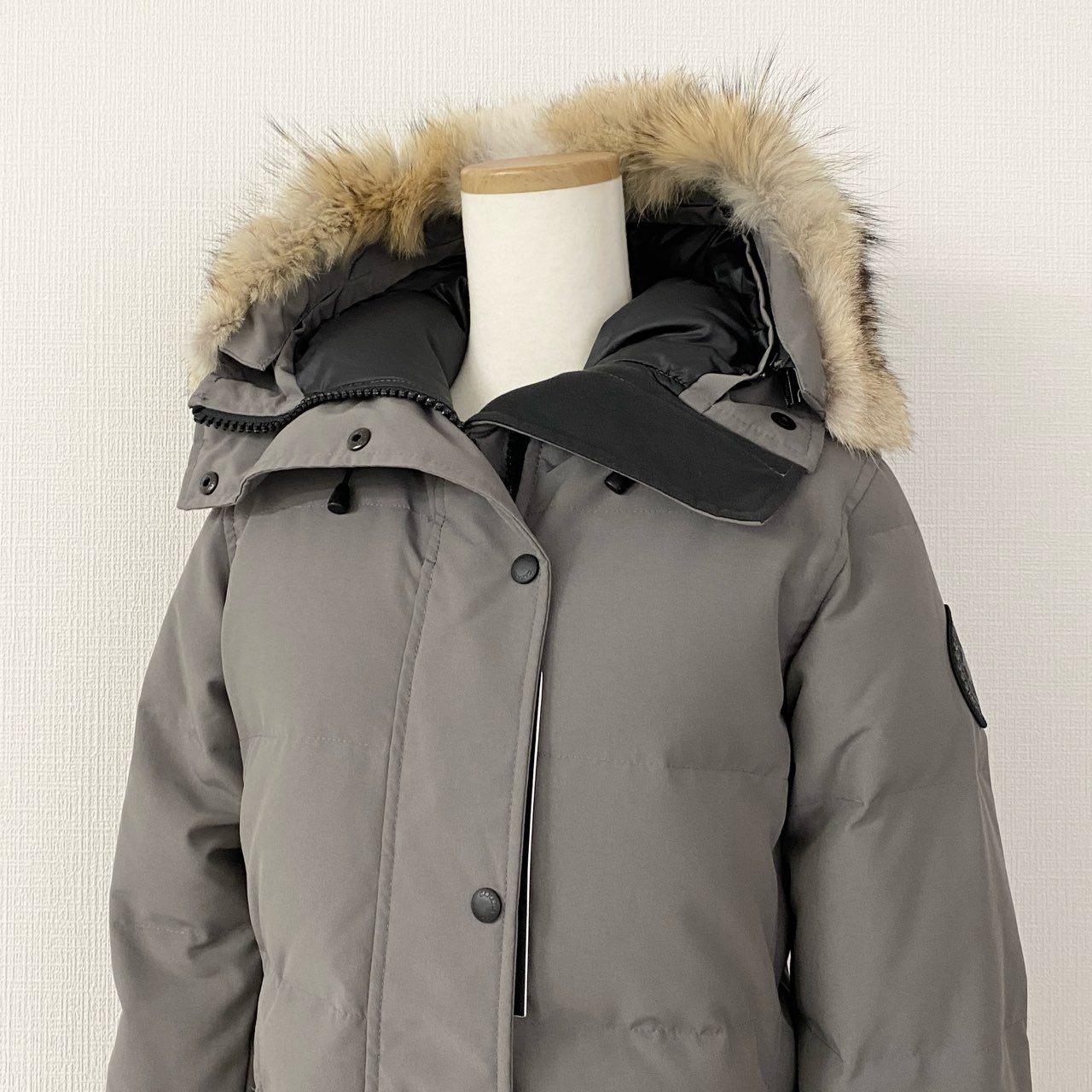 82j4 《新品タグ付き》 CANADA GOOSE カナダグース ブラックレーベル 3802LB SHELBNRNE PARKA ダウンコート アウター コヨーテファー サイズXS グレー系 レディース