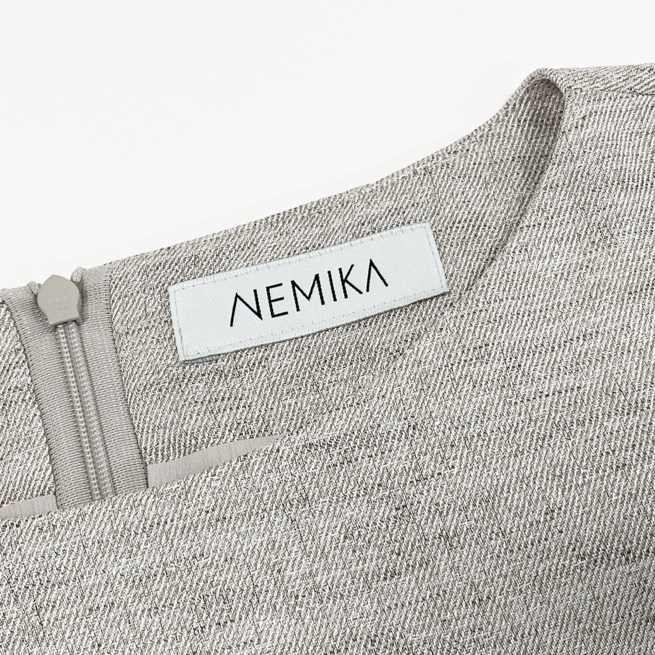 64d30 《極美品》 NEMIKA ネミカ レリアン 半袖ワンピース ロングワンピース 袖レース切替 サイズ11号 ベージュ ポリエステル100% レディース 日本製