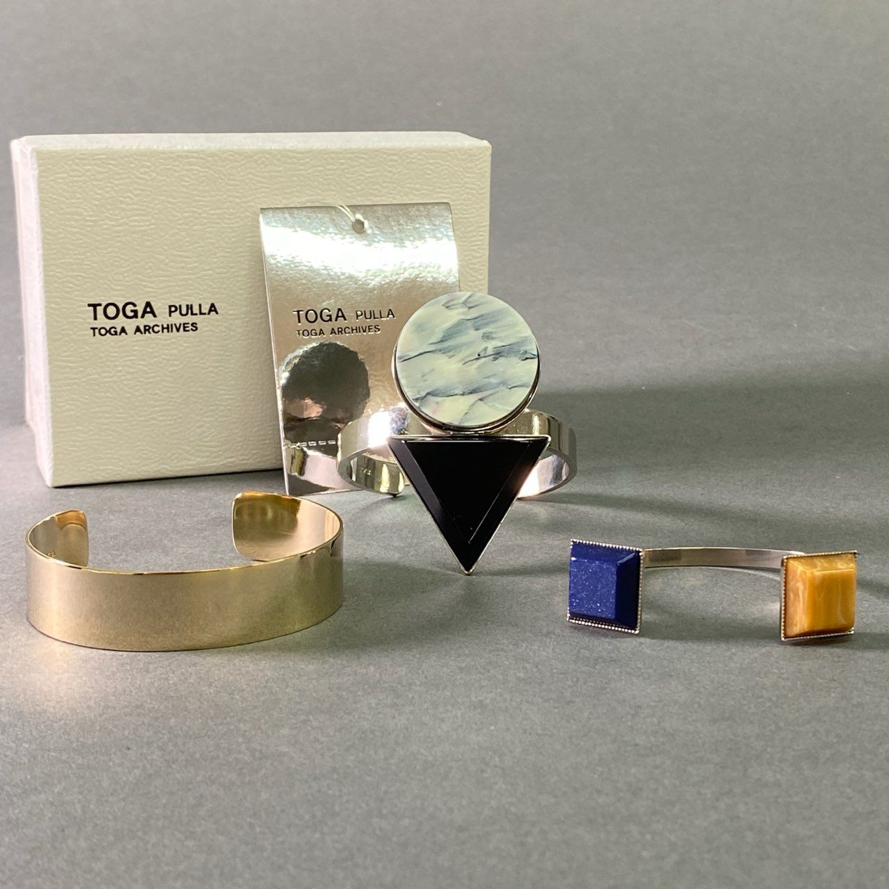 l12 定価¥20,900 TOGA PULLA トーガプラ 3連 バングル シルバー ゴールド 3点セット 日本製 アクセサリー ブレスレット 箱付き