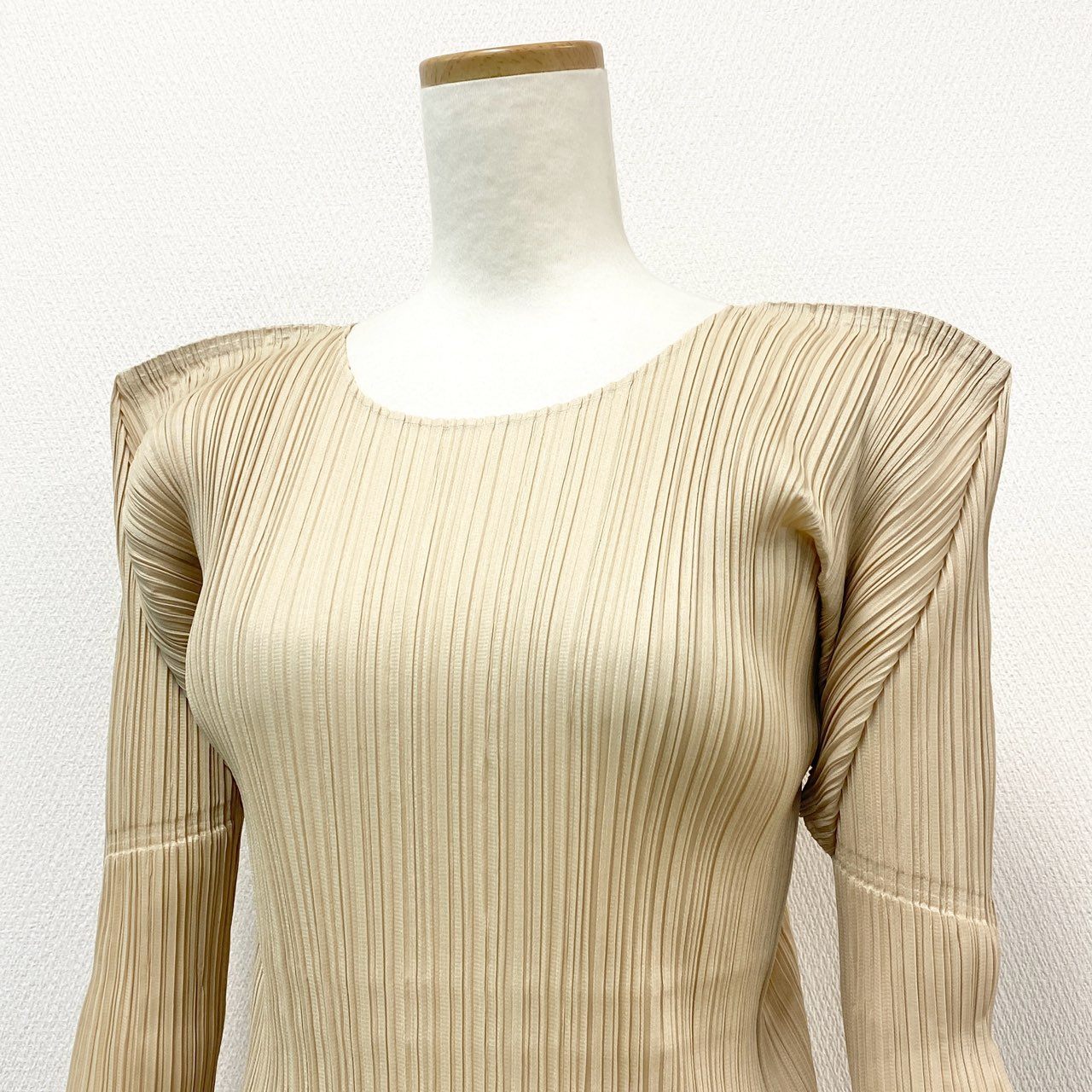24d3 PLEATS PLEASE プリーツプリーズ イッセイミヤケ プリーツカットソー 長袖トップス 変形デザイン PP04-JK602 サイズ3 イエロー ポリエステル100% レディース 日本製
