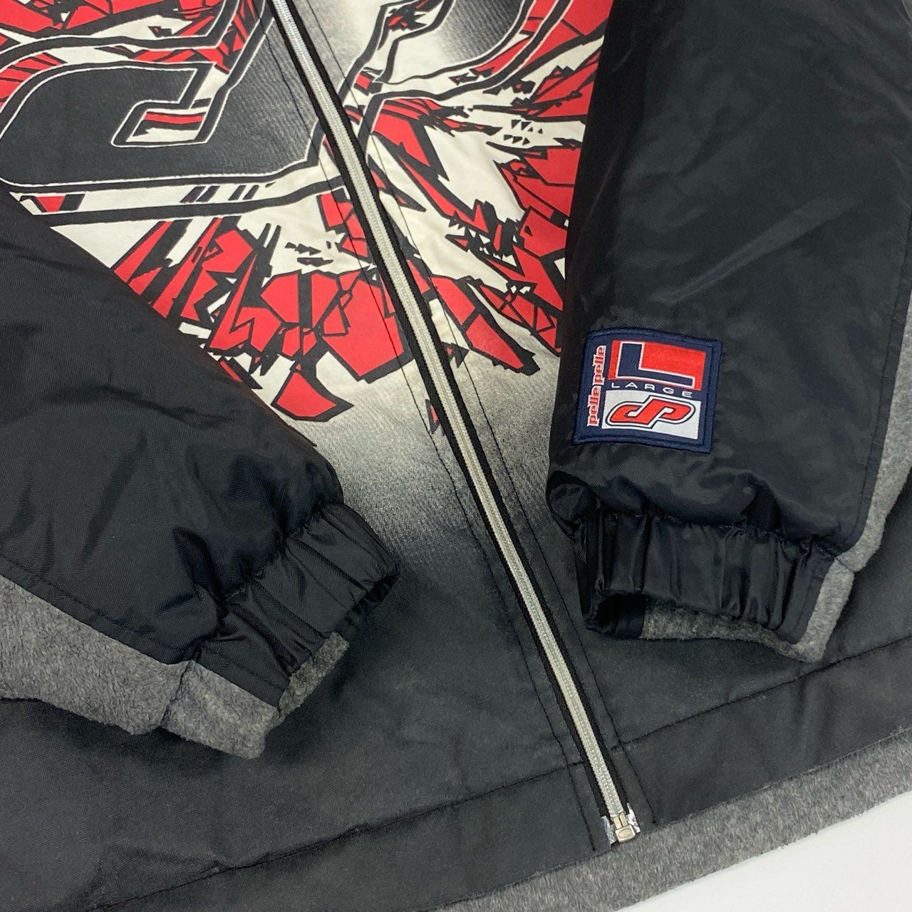 19k28 PELLE PELLA ペレペレ MARC BUCHANAN ナイロン 切替ジャケット 中綿ブルゾン フロントビッグロゴプリント メンズ L ブラック グレー