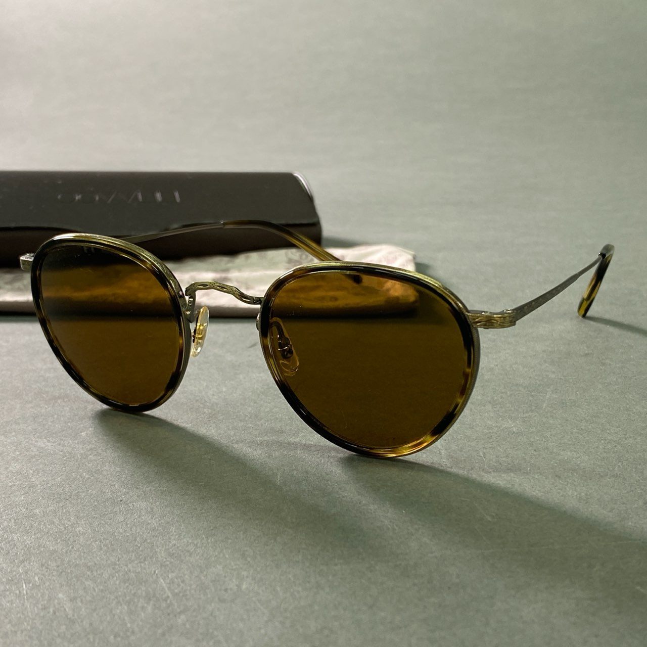b12 OLIVER PEOPLES オリバーピープルズ MP-2 SUN サングラス OV1104S 48□24 ブラウン イタリア製 アイウェア 眼鏡 ケース付き