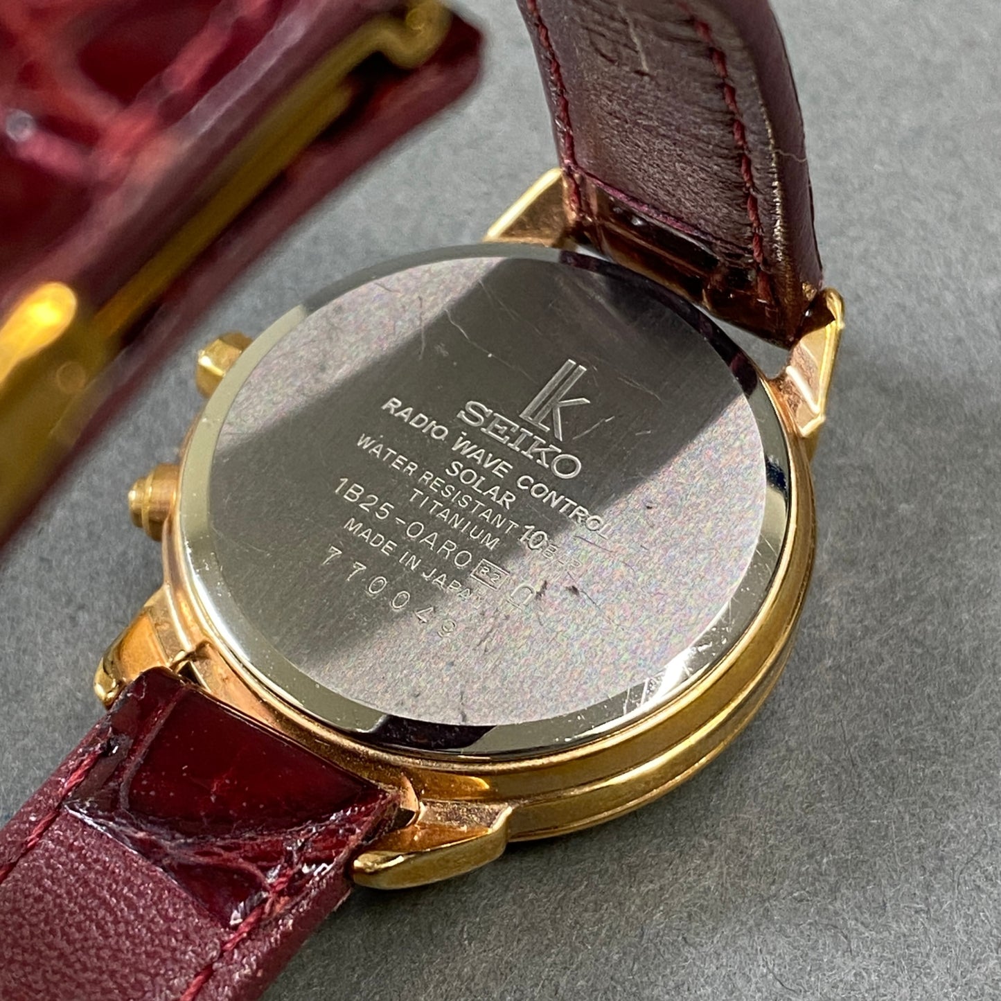 h1《美品》 SEIKO セイコー LUKIA ソーラー 腕時計 クロコレザーベルト 1B25-0AR0 ゴールド ホワイト SOLAR 電波 ウォッチ レディースk02i