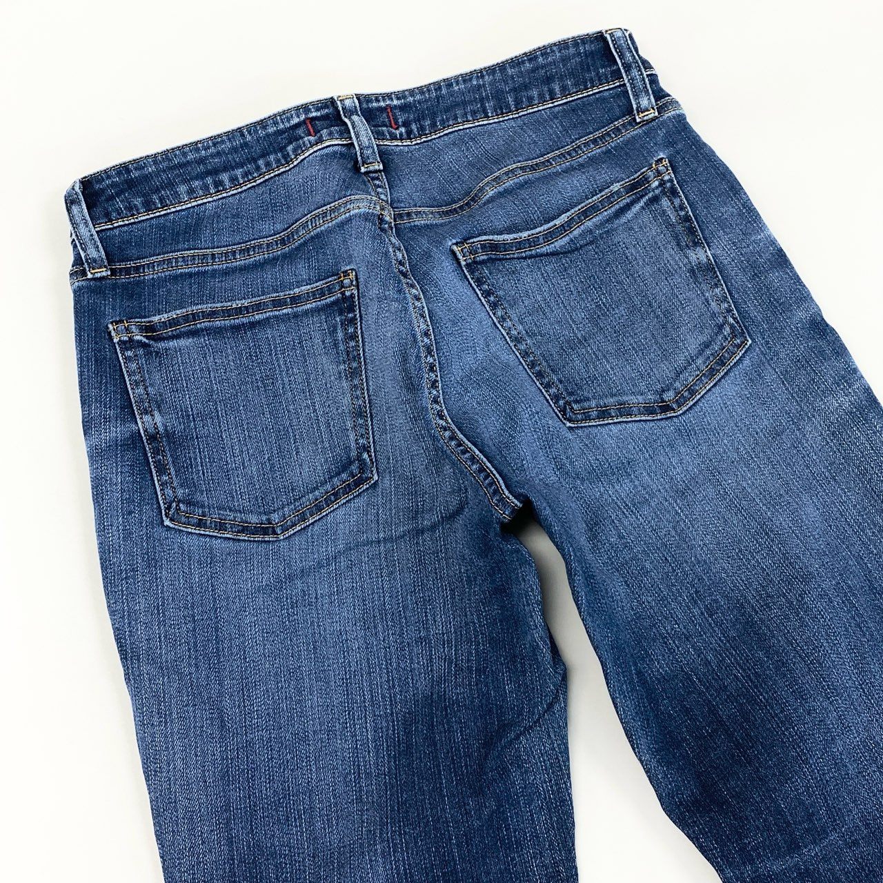 81d4 《美品》 RED CARD レッドカード 30th Anniversary アンクルスリム テーパードデニムパンツ 24 インディゴブルー ストレッチ ジーンズ 伸縮性〇 タグ付き