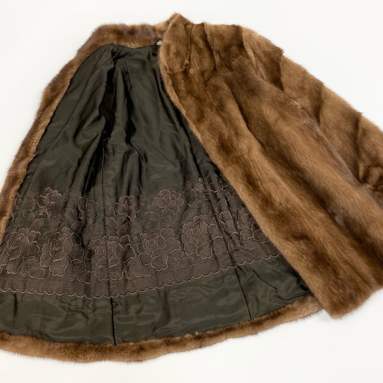 68j15 MG Sable FUR ミンクコート セミロングコート 毛皮コート 袖斜め段 サイズ13 ライトブラウン パステルミンク 裏地花柄刺繍k02i