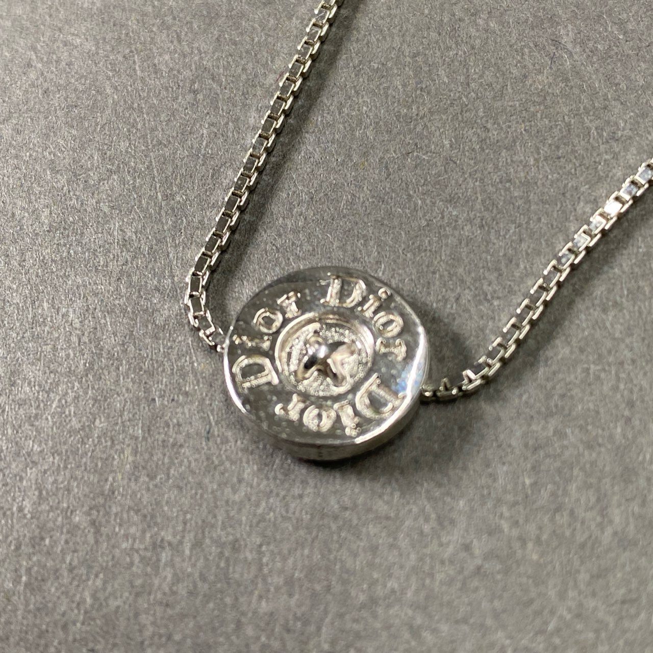 3e12 Christian Dior クリスチャン ディオール ボタンデザイン ネックレス シルバー アクセサリー ジュエリー CD