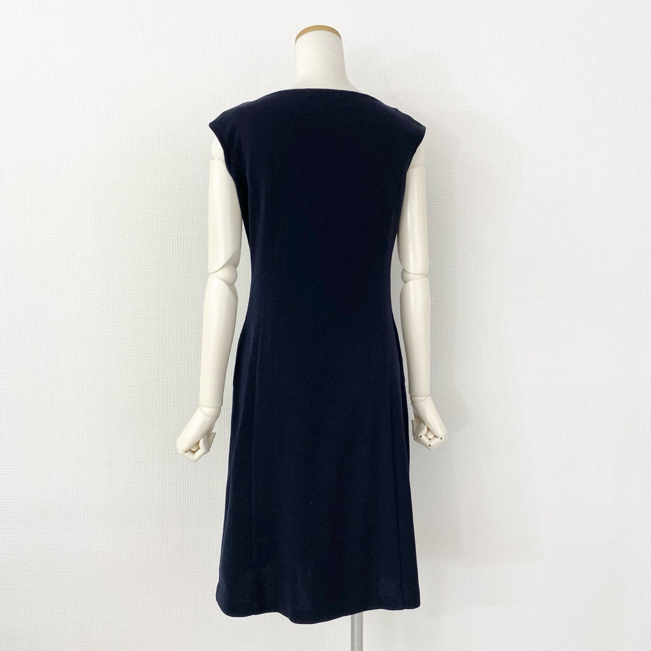 17f14 【美品】 日本製 Rene ルネ ニットワンピース ノースリーブワンピース 綺麗なシルエット 6832170 サイズ36 ネイビー レディース
