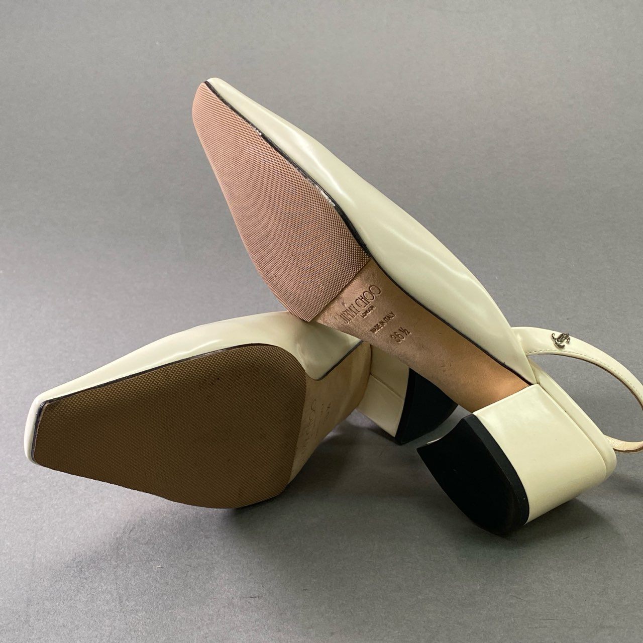 4d16 《美品》 JIMMY CHOO ジミーチュウ Gini 45 JC Slingback Pumps スリングバックパンプス 36 1/2 ホワイト パテントレザー シューズ イタリア製