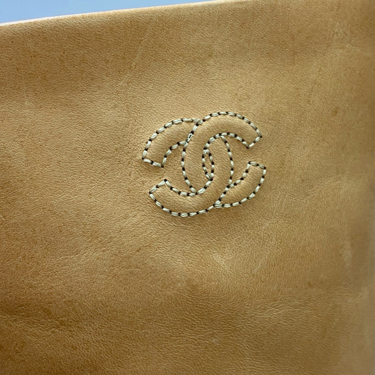 2d14 CHANEL シャネル ヌメ革 ココマーク ミドルブーツ 37 1/2 ベージュ レザー シューズ イタリア製
