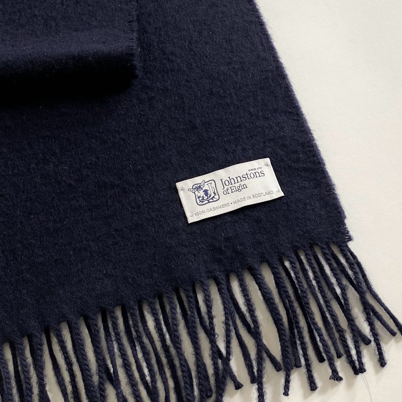 i13① Johnstons of Elgin ジョンストンズ オブ エレガン カシミヤ100% マフラー ネイビー CASHMERE スコットランド製 スヌード ストール