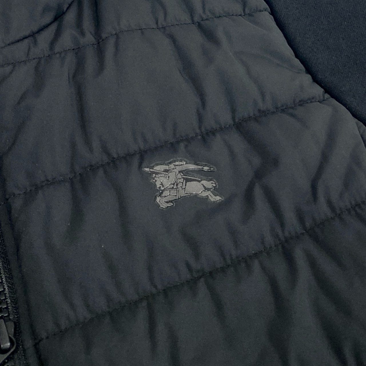 51f3 BURBERRY GOLF バーバリーゴルフ 中綿ジャケット ダブルジップアップ ブルゾン ホースロゴ 異素材切替 サイズ2 ブラック メンズ ゴルフウェア スポーツ メンズ