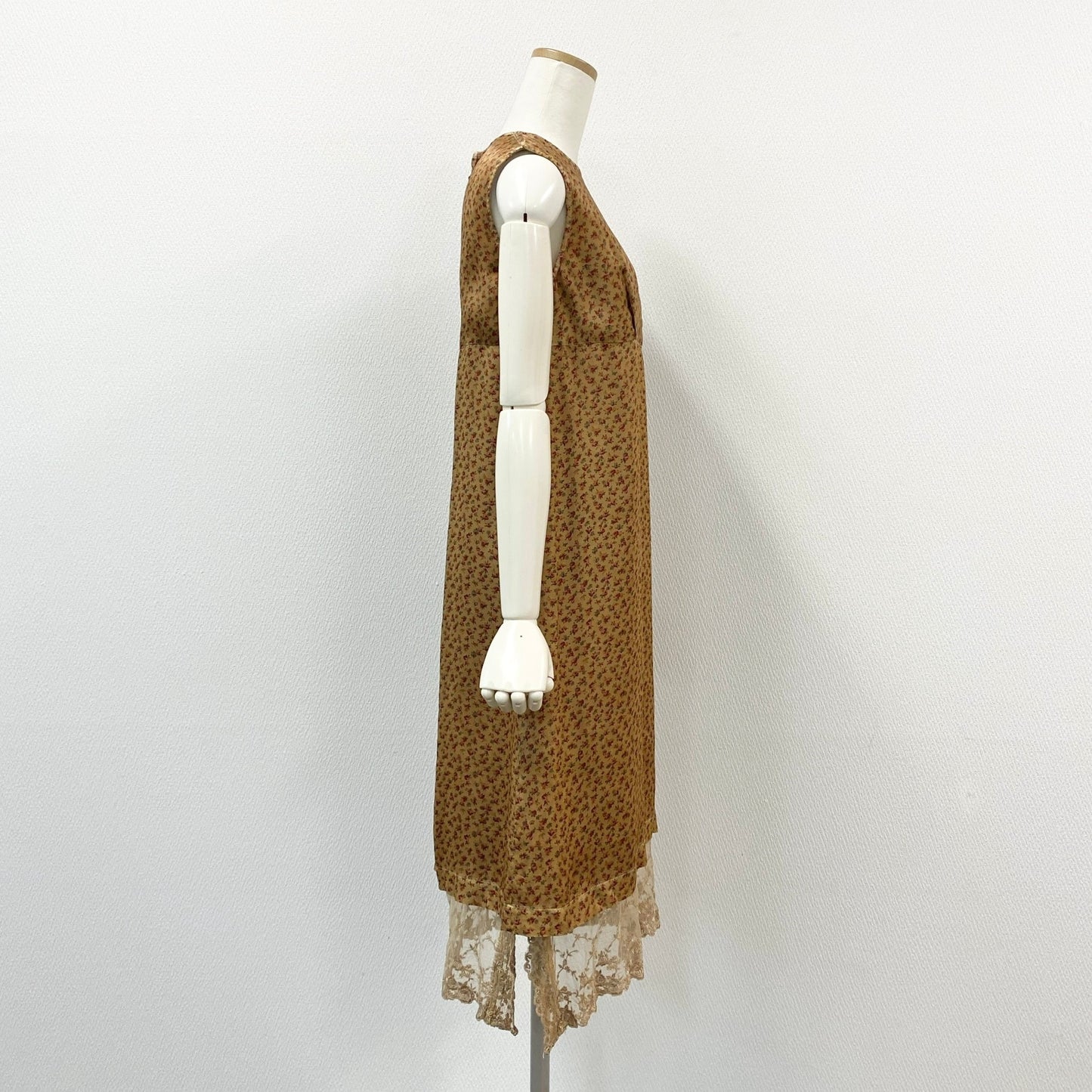 56h1 tricot COMME des GARCONS トリコ コムデギャルソン 花柄ワンピース ノースリーブワンピース レース刺繍 ドッキング サイズS ベージュ系 キュプラ レディース AD2005u02t