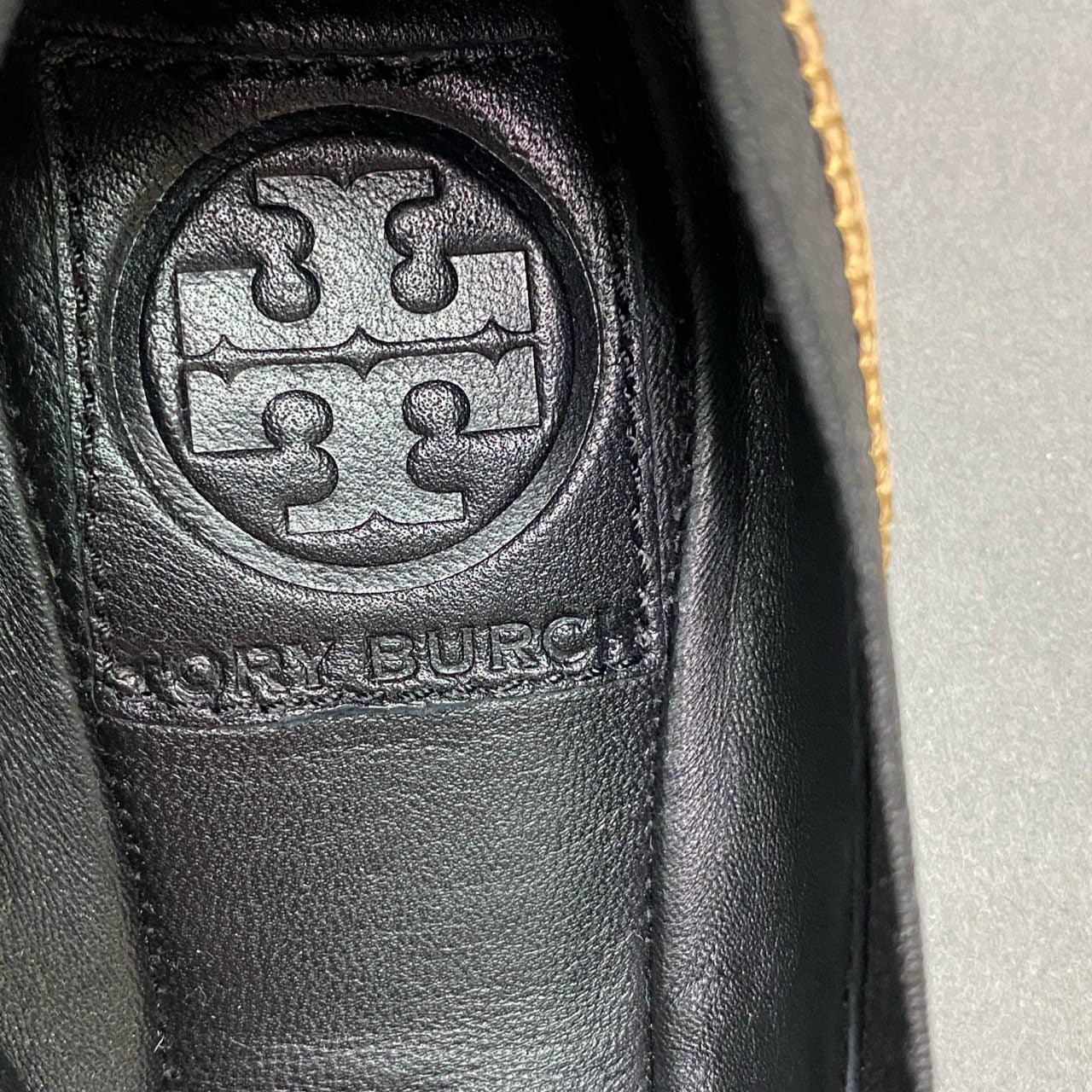 15c19 《美品》 TORY BURCH トリーバーチ フラット バレエシューズ 5.5M ベージュ レザー スリッポン 箱付き