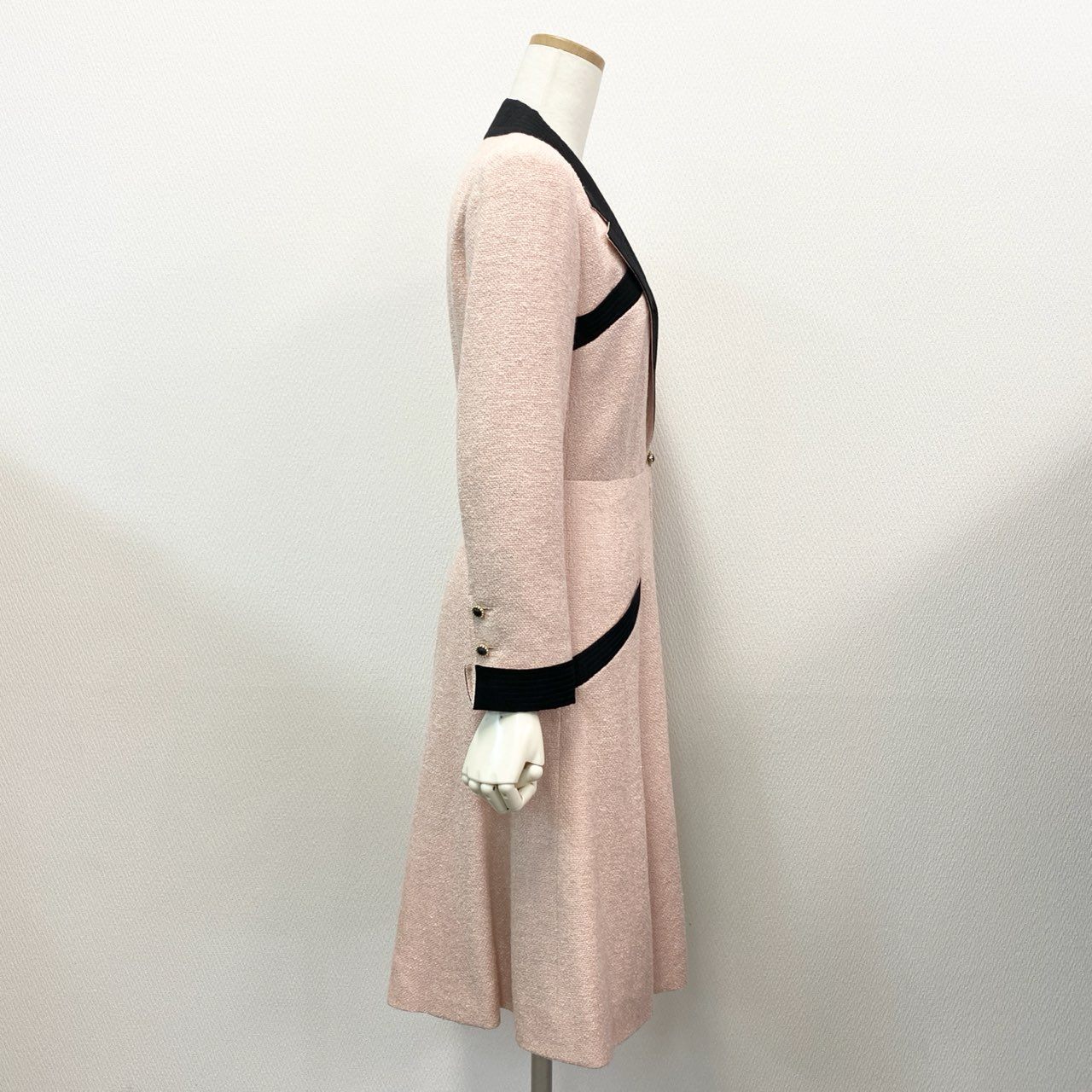 85k12 CHANEL シャネル 02P P19366W02928 ワンピース 薄手コート 装飾ボタン 裏地ココマーク サイズ36 ピンク シルク100% レディース フランス製