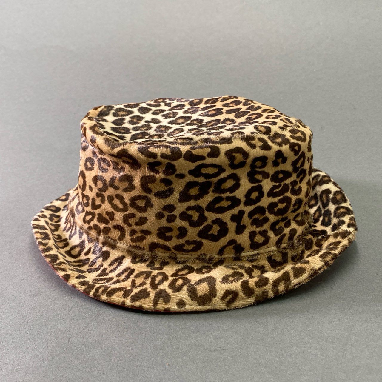 f6 DOLCE&GABBANA ドルチェアンドガッバーナ レオパード柄 バケットハット ハラコ レザー 帽子 イタリア製 58 Mサイズ相当 ブラウン
