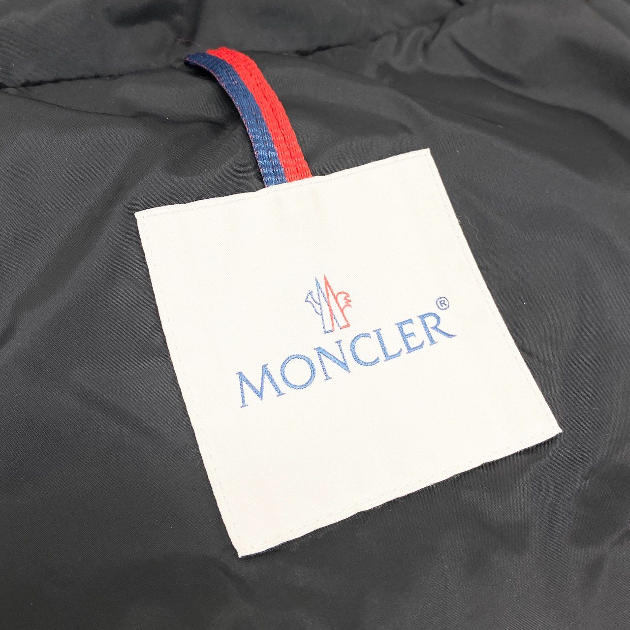 65j9 《美品》 MONCLER モンクレール APHROTI アフロティ ダウンコート I20931B51002 3 ブラック シルバーフォックス ロングダウンジャケット 毛皮t18r