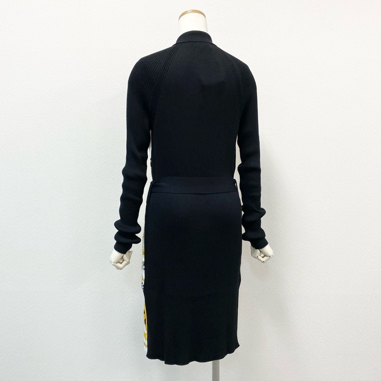 48c11 《未使用保管品》 タグ付 VERSACE ヴェルサーチ 長袖ニットシャツワンピース バロック柄プリント ニット切替 シルク 36 マルチカラー ブラック